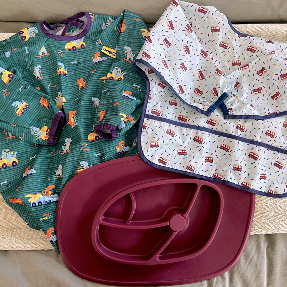 Bibado bib and baby led weaning plate